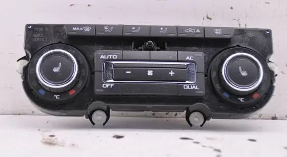 Skoda Octavia Mk2 (1Z) Interior fan control switch 3T0907044BS
