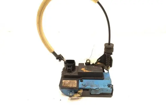 Volvo V70 Front door lock 9485305