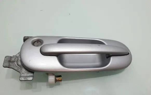 Honda CR-V Front door exterior handle
