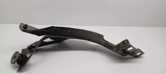 Audi A6 C7 Fender mounting bracket 4G0821136A