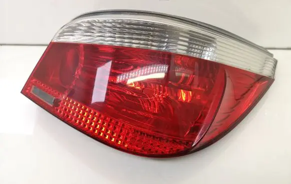 BMW 5 E60 E61 Rear/tail lights 6910768