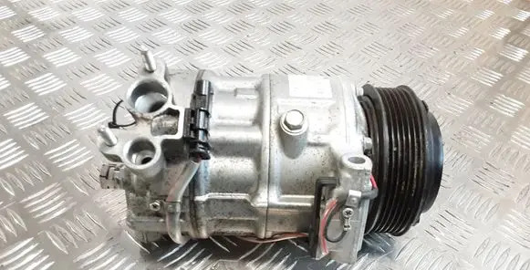 Jaguar E-Pace Air conditioning (A/C) compressor (pump)