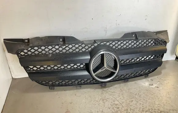 Mercedes-Benz Sprinter W906 Front bumper upper radiator grill A9068800385 A9068800285