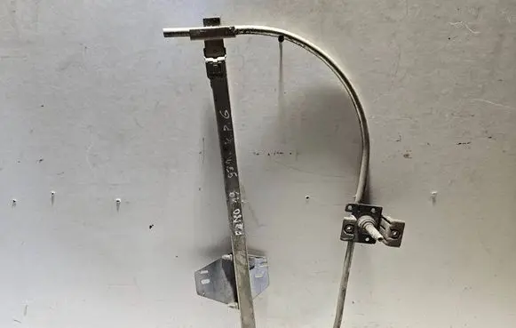 Renault 19 Rear door manual window regulator