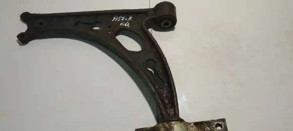 Skoda Octavia Mk2 (1Z) Front lower control arm/wishbone