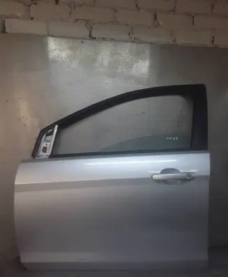 Ford Focus Front door 