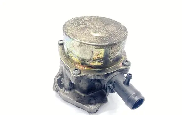 Nissan Qashqai Vacuum pump 8201005306b
