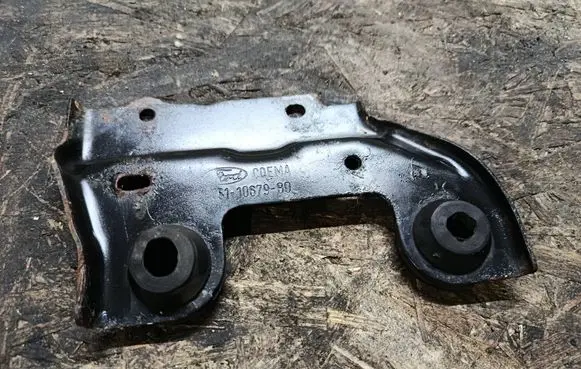 Ford Courier Battery bracket 5110679BD