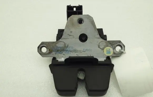 Ford Kuga I Tailgate/trunk/boot lock/catch/latch 01041170003