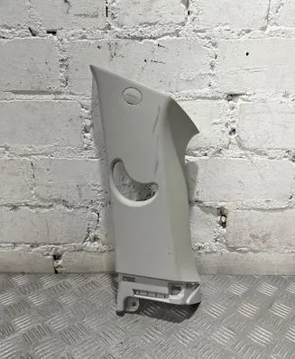 KIA Sorento (B) pillar trim (top) 85860C5000