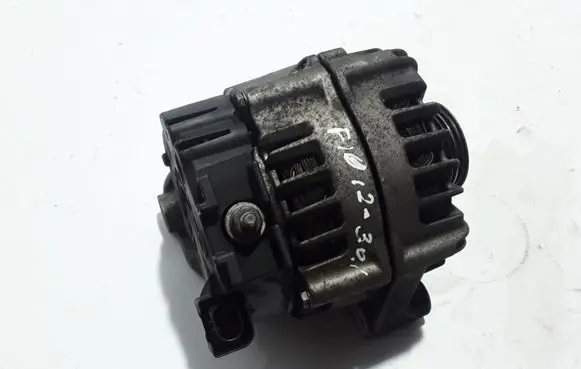 BMW 5 F10 F11 Generator/alternator 8515754