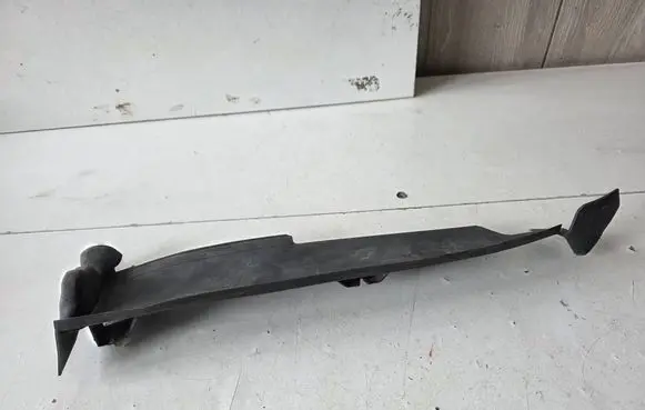 Audi A3 S3 8V Fender end trim 8V0821169D