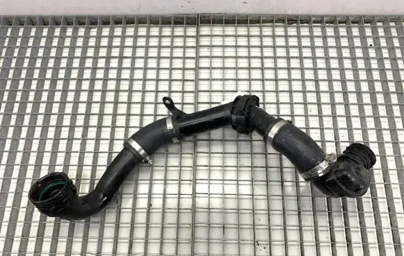 Land Rover Range Rover Evoque L551 Intercooler hose/pipe M8D26C715