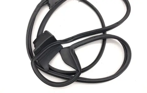 Lexus LBX Rubber seal front door (on door) 6786252380