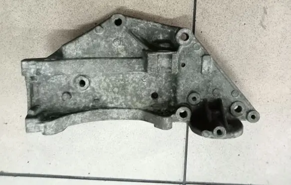 Ford S-MAX Generator/alternator bracket 9682367380