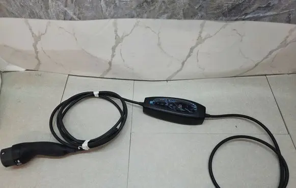 Mercedes-Benz C W205 Electric car charging cable A0005836004 627522018 2119100104
