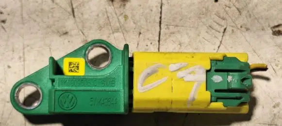 Audi Q7 4L Airbag deployment crash/impact sensor 1K0909606C 5WK4354