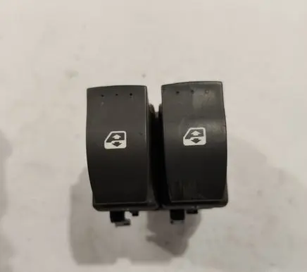 Renault Scenic II - Grand scenic II Electric window control switch 315046C