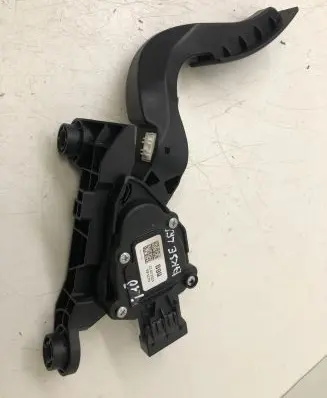 Hyundai i10 Accelerator throttle pedal B99