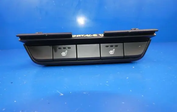 KIA Sportage Seat heating switch 93300D9000WK 20160311 4A92001000