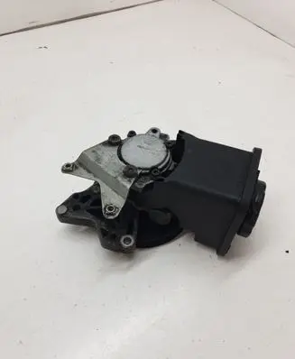 BMW 7 E38 Power steering pump 2247046 2247599