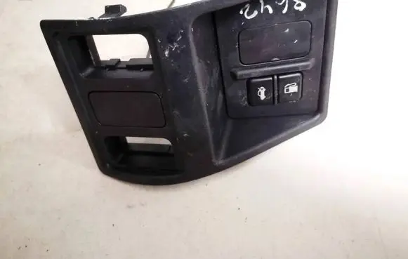 Lexus IS 220D-250-350 Fuel tank opening switch 5544753020 55447-53020
