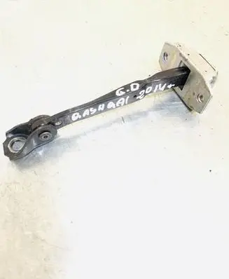 Nissan Qashqai Rear door check strap stopper