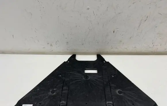BMW i4 Center/middle under tray cover 8738054