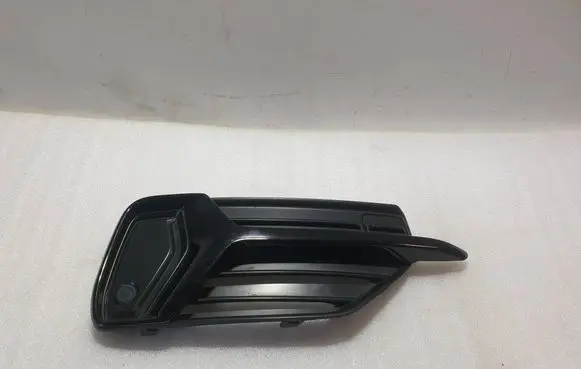 Volvo XC90 Front bumper lower grill 31383840