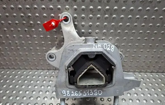 Peugeot 208 II Engine mount bracket S26279028 9826551380