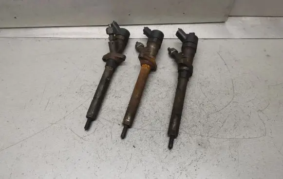 Citroen C5 Fuel injectors set 0445110036 9637277980