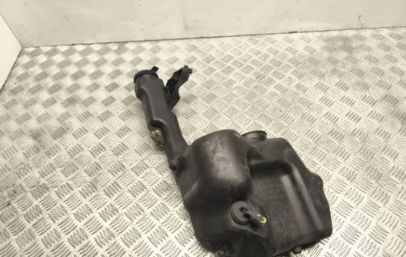 Mercedes-Benz C W204 Windshield washer fluid reservoir/tank A2048600360 A2048690120