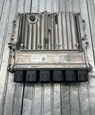 BMW 5 G30 G31 G38 Engine control unit/module 9894915 0261S21763 031991538
