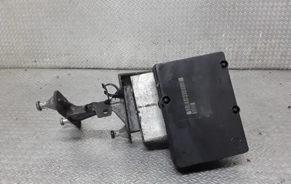 Mercedes-Benz C W203 ABS Pump A2034310812 A2095452532
