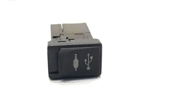Toyota Yaris USB socket connector 861900D060