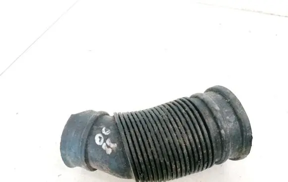 Opel Zafira B Air intake hose/pipe 55355563 329788454