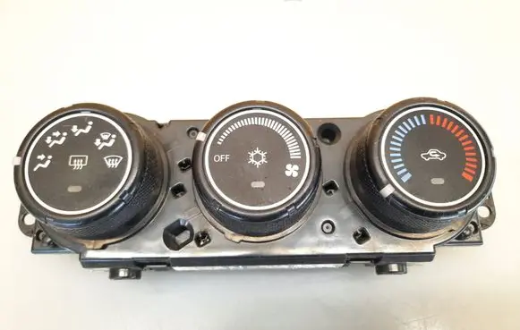 Mitsubishi Lancer X Climate control unit 7820A083XA