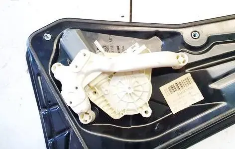 Land Rover Discovery 3 - LR3 Rear door window regulator motor 