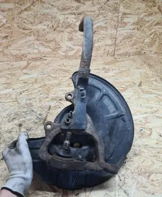 Mercedes-Benz E W211 Front wheel hub spindle knuckle 2115452440