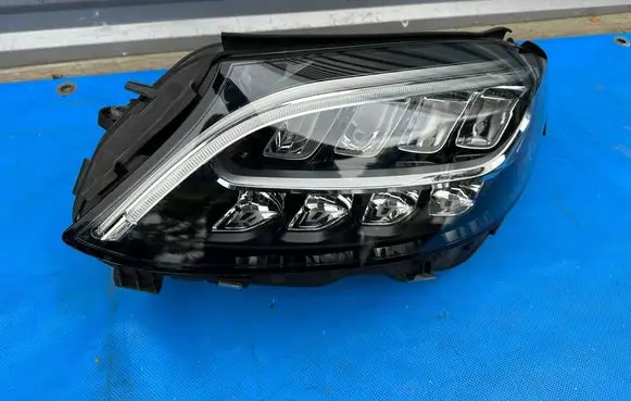 Headlight/headlamp