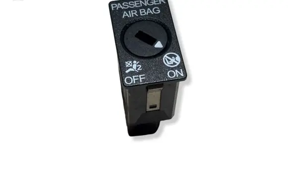 Passenger airbag on/off switch