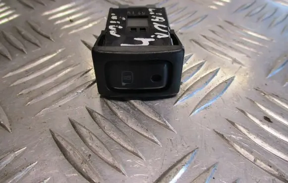 Suzuki Liana Other switches/knobs/shifts