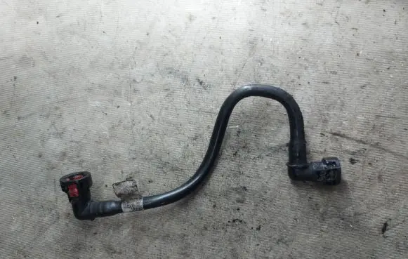 Ford Galaxy Gearbox oil cooler pipe/hose 73378