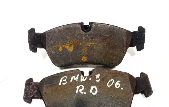 BMW 3 E90 E91 Brake pads (front) 90R0121