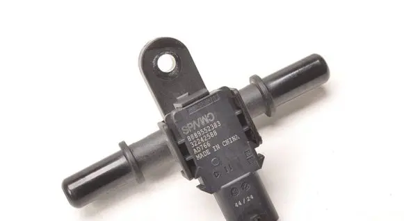 Volvo XC40 Fuel pressure regulator 32242588