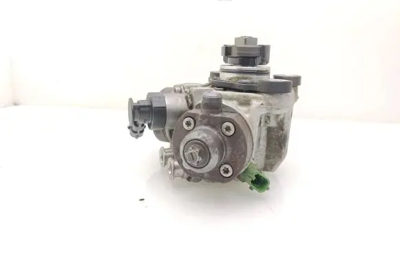Volvo V60 Fuel injection high pressure pump 31372081 AD6U21191 0445010681