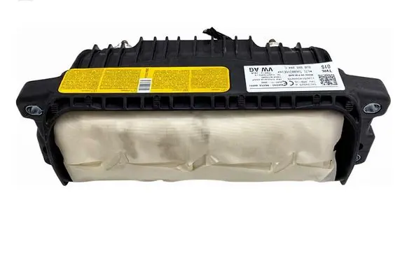 Audi Q3 8U Passenger airbag 8U0880204C