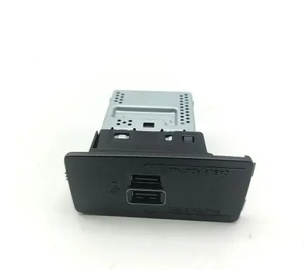 Volvo V60 USB socket connector 31407038 A2C7572930100