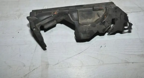 Mercedes-Benz R W251 Other engine bay part A6420160724
