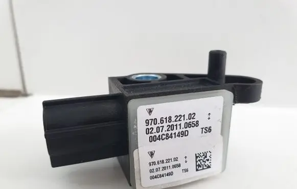 Porsche Panamera (970) Airbag deployment crash/impact sensor 97061822102